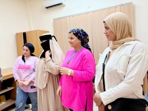 تمكين وإبداع.. "ورشة الخياطة" بقصر ثقافة شرم الشيخ تُعيد تدوير الخامات القديمة - 3 - سيناء الإخبارية
