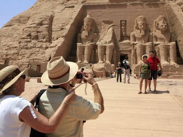 السياحة والآثار تفتح الباب أمام إضافة اللغات النادرة - 1 - سيناء الإخبارية