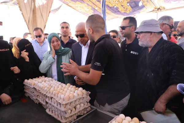 محافظ شمال سيناء يفتتح "سوق اليوم الواحد" لمواجهة الغلاء وتوفير السلع بأسعار مخفضة - 25 - سيناء الإخبارية