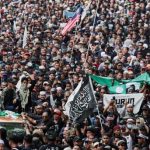 مهاتير محمد يقود مظاهرات حاشدة في كوالالمبور للمطالبة برحيل رئيس الوزراء الماليزي - 1 - سيناء الإخبارية