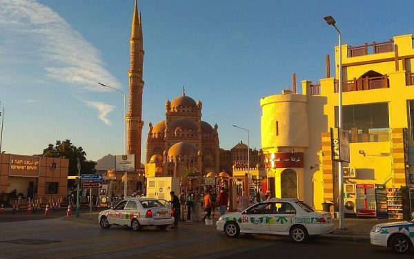 مسجد الصحابة.. درة معمارية تُزيّن شرم الشيخ وتُجسد روح الهوية الإسلامية - 17 - سيناء الإخبارية
