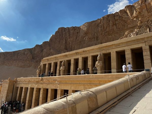 معبد حتشبسوت.. معجزة معمارية على أرض الأقصر - 25 - سيناء الإخبارية