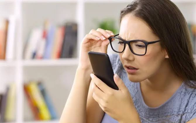 «مش الجزر بس» .. تعرف على أطعمة تحمي بصرك في زمن الشاشات والهواتف المحمولة - 1 - سيناء الإخبارية
