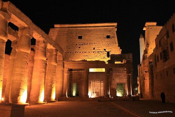 معبد الأقصر.. تحفة معمارية خالدة تروي مجد الفراعنة - 5 - سيناء الإخبارية