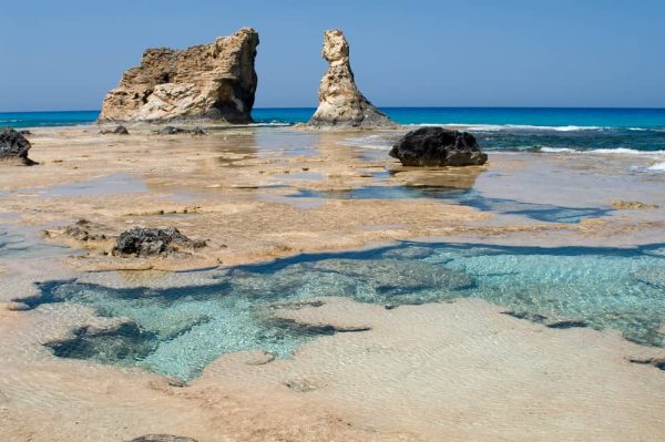 شاطئ كليوباترا.. سحر الطبيعة في قلب مرسى مطروح - 1 - سيناء الإخبارية