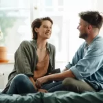 النميمة بين الأزواج… عادة سرية قد تعزز الحب وتزيد الترابط العاطفي - 1 - سيناء الإخبارية