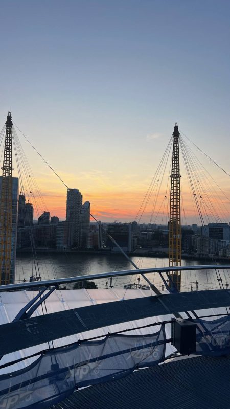 تجربة تسلق قبة O2 أرينا: مغامرة بانورامية فوق سماء لندن - 1 - سيناء الإخبارية