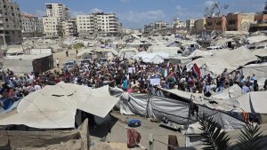 غزة تنتفض بالآلاف دعمًا للمبادرة المصرية: هتافات بوقف العدوان ورفع العلمين المصري والفلسطيني - 5 - سيناء الإخبارية