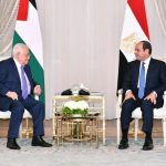 السيسي وعباس يبحثان تطورات غزة هاتفيا.. ويؤكدان رفض تهجير الفلسطينيين - 1 - سيناء الإخبارية