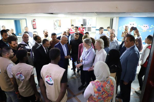 محافظ شمال سيناء ووفد الحكماء يتفقدان مستشفى العريش العام لعلاج الفلسطينيين - 5 - سيناء الإخبارية