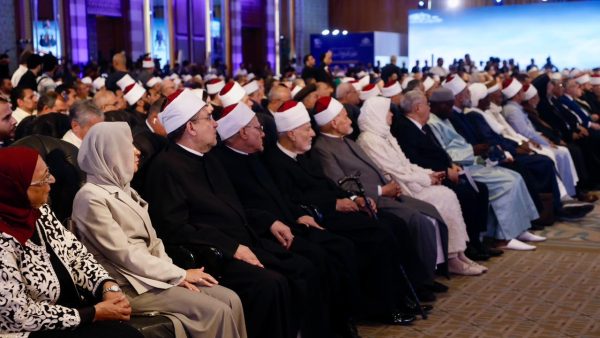 الإفتاء في عصر الذكاء الاصطناعي.. مؤتمر عالمي بالقاهرة يضع خارطة المستقبل - 5 - سيناء الإخبارية