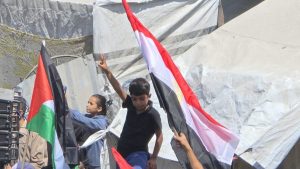 آلاف الفلسطينيين في غزة يهتفون للمبادرة المصرية: كفى عدوانًا ودمارًا - 23 - سيناء الإخبارية