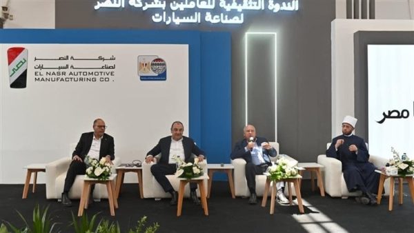 كامل الوزير يتفقد مصانع النصر للسيارات بحلوان بحضور وزراء ومسؤولين .. صور - 19 - سيناء الإخبارية