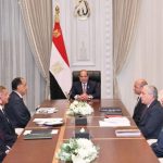 الرئيس عبد الفتاح السيسي يوافق على صرف البدل النقدي للصحفيين ويوجه بحل مشكلة مكافأة نهاية الخدمة في ماسبيرو - 1 - سيناء الإخبارية