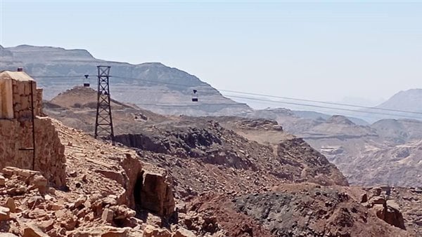 لجنة آثار تفحص موقع تاريخي لنقل المنجنيز في أم بجمة - 1 - سيناء الإخبارية
