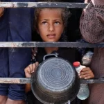 رصاصة فوق طبق العدس... غزة تتضور جوعًا والعالم يصمت - 1 - سيناء الإخبارية