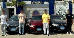 مطاردة جنونية بالجيزة.. كشف هوية المتهمين بعد إصابة طالبتين في حادث مروع - 1 - سيناء الإخبارية