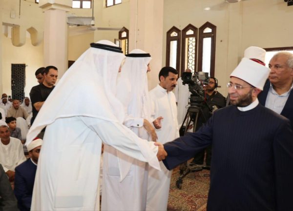 جلسة ذكر لوزير الأوقاف ومحافظ الوادي الجديد بعد صلاة الجمعة بشمال سيناء .. صور - 15 - سيناء الإخبارية