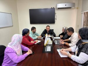 رئيس إقليم القناة بجنوب سيناء يبحث تطوير الخدمات الطبية - 1 - سيناء الإخبارية