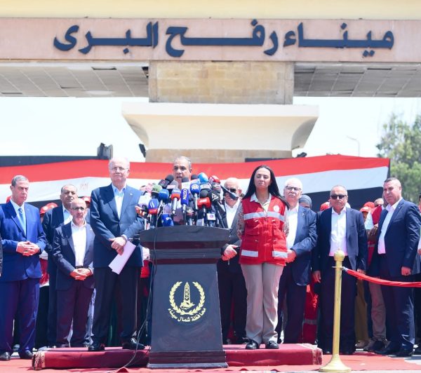 أكثر من 5000 شاحنة إغاثية عالقة على حدود غزة - 3 - سيناء الإخبارية