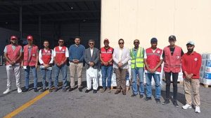 نائب محافظ شمال سيناء يستقبل السفير الباكستاني خلال وصول شحنة إغاثة لغزة - 1 - سيناء الإخبارية