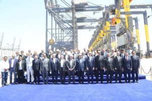 ميناء السخنة يشهد وصول أوناش عملاقة لتعزيز مركزية مصر اللوجستية - 3 - سيناء الإخبارية