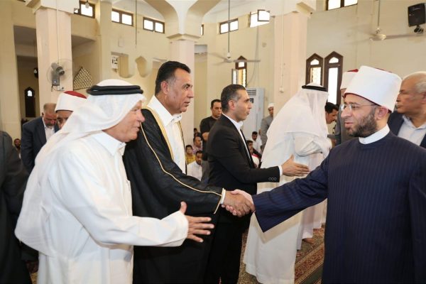 جلسة ذكر لوزير الأوقاف ومحافظ الوادي الجديد بعد صلاة الجمعة بشمال سيناء .. صور - 27 - سيناء الإخبارية