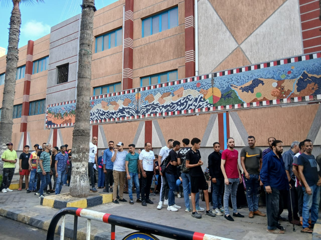 إقبال جماهيري غير مسبوق في انتخابات الشيوخ.. 63 مليون ناخب أمام 8286 لجنة | صور - 5 - سيناء الإخبارية