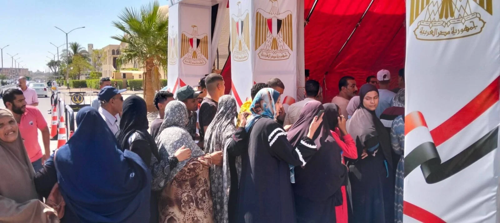 إقبال جماهيري غير مسبوق في انتخابات الشيوخ.. 63 مليون ناخب أمام 8286 لجنة | صور - 9 - سيناء الإخبارية
