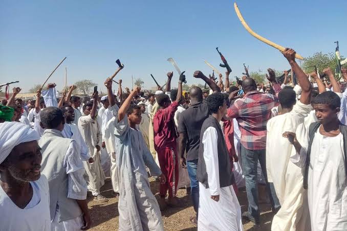 مدينة الفاشر تختنق تحت الحصار: الدعم السريع يمنع الغذاء والدواء.. والأهالي يقتاتون على "علف الحيوانات" - 3 - سيناء الإخبارية