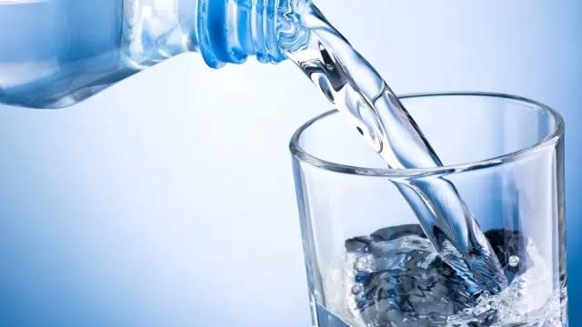 دراسة: قلة شرب الماء تضاعف استجابات التوتر وتزيد مخاطر الاكتئاب وأمراض القلب - 1 - سيناء الإخبارية