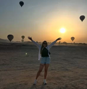 الأقصر تحتضن السياح من كل أنحاء العالم وسط أجواء مثالية وزيارات لأعظم معابد ومقابر الفراعنة - 25 - سيناء الإخبارية