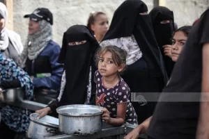 معاناة يومية في مخيم النصيرات بغزة.. الجوع يهدد حياة الملايين وسط الحصار الخانق - 7 - سيناء الإخبارية