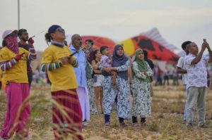 سماء كولومبو تتلألأ.. المهرجان الدولي للطائرات الورقية يجمع عشاق الإبداع من 25 دولة - 13 - سيناء الإخبارية