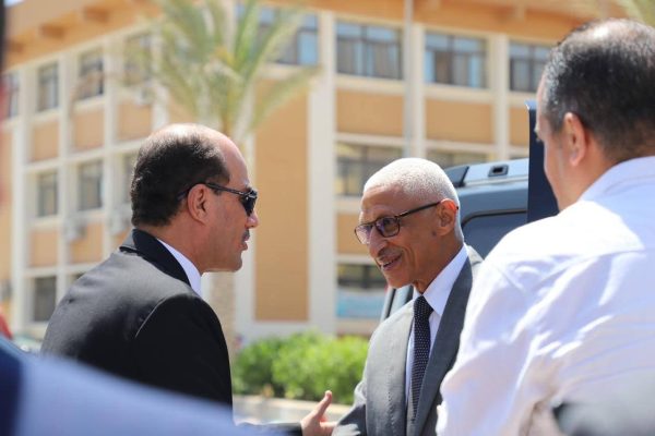 محافظ شمال سيناء يزور جامعة العريش ويشيد بتطورها ودورها في خدمة المجتمع - 1 - سيناء الإخبارية