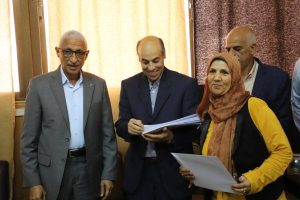 محافظ شمال سيناء يوزع جوائز "حكاية وطن" ويستجيب لاستفسارات المواطنين في برنامج مباشر - 9 - سيناء الإخبارية