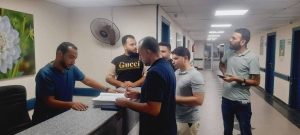 صحة شمال سيناء يعاقب شركتي النظافة والأمن بعد جولة مفاجئة بمستشفى العريش العام - 7 - سيناء الإخبارية