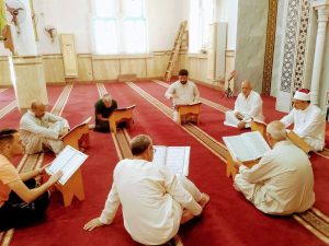 بالصور.. مقارئ شمال سيناء تستقطب عشاق القرآن الكريم عقب صلاة الجمعة - 19 - سيناء الإخبارية