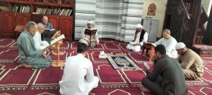 بالصور.. مقارئ شمال سيناء تستقطب عشاق القرآن الكريم عقب صلاة الجمعة - 1 - سيناء الإخبارية