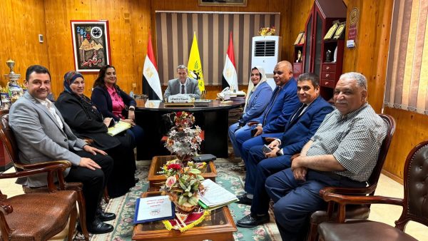لجنة وزارة التعليم تحتفي بإبداعات طلاب شمال سيناء في مسابقات الصحافة المدرسية - 3 - سيناء الإخبارية