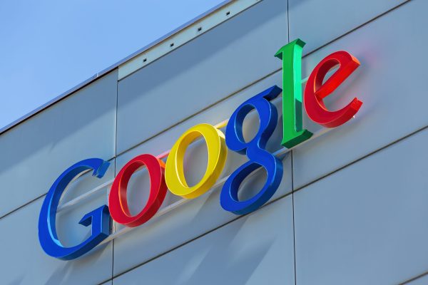 المفوضية الأوروبية تغرم جوجل 3.5 مليار دولار وتطالب بوقف تفضيل خدماتها الإعلانية - 5 - سيناء الإخبارية