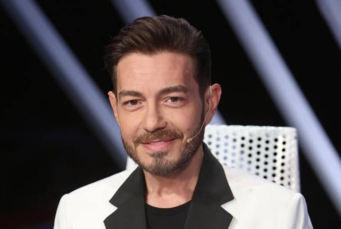 أحمد زاهر يعود ببطولة جديدة ويشعل سباق الدراما مع بناته في موسم الأوف سيزون - 1 - سيناء الإخبارية
